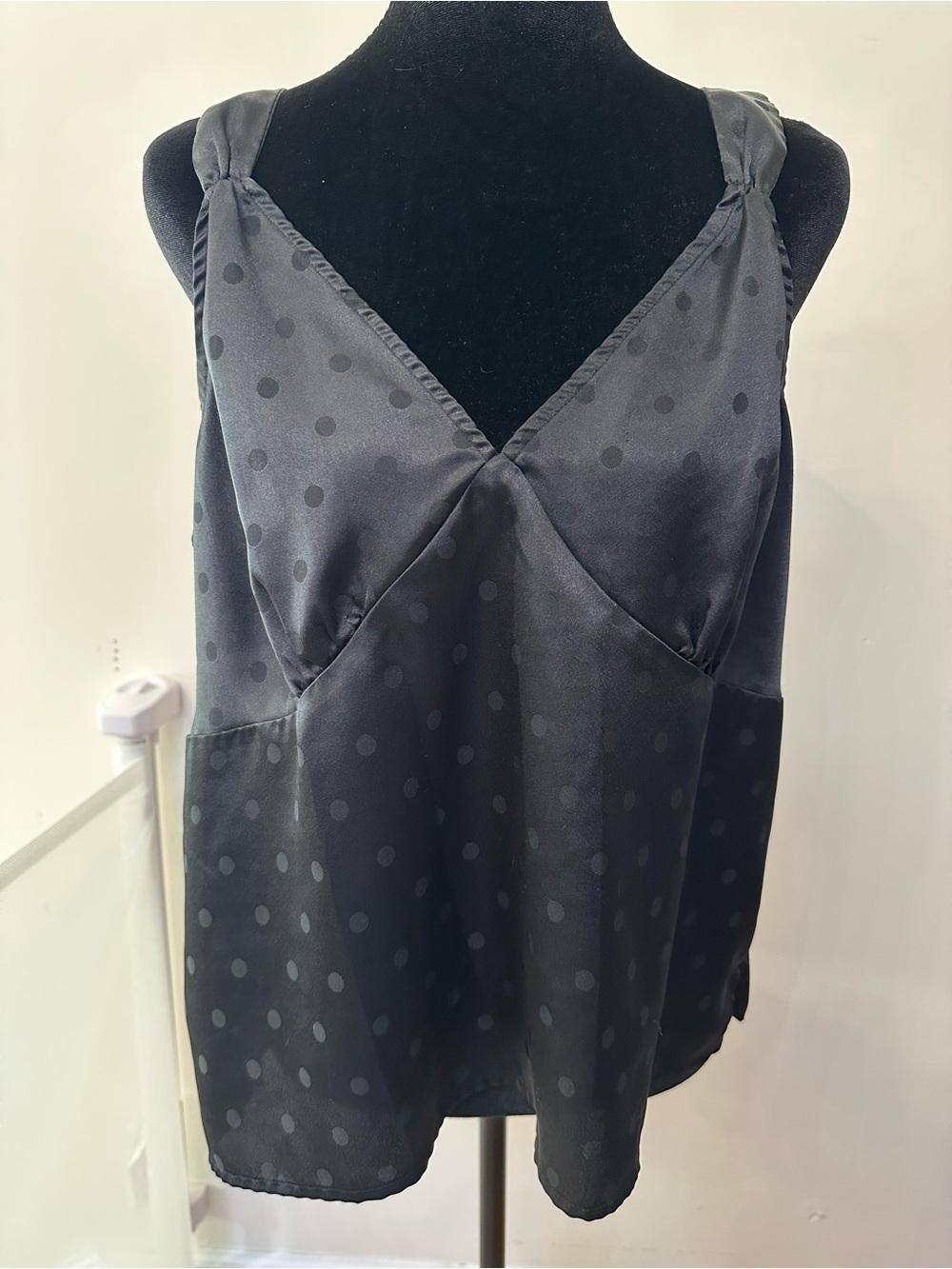Old Navy Black Polka Dot V-Neck Satin Camisole - Size Large